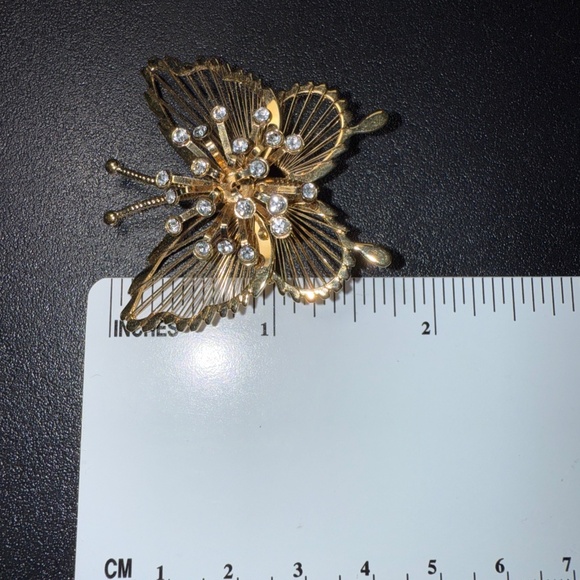 Monet Gold Butterfly Wire Wrap & Clear Rhinestones Pin Brooch Vintage - Picture 5 of 6